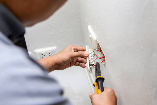 Best Circuit Breaker Repair  in Redwood City, CA